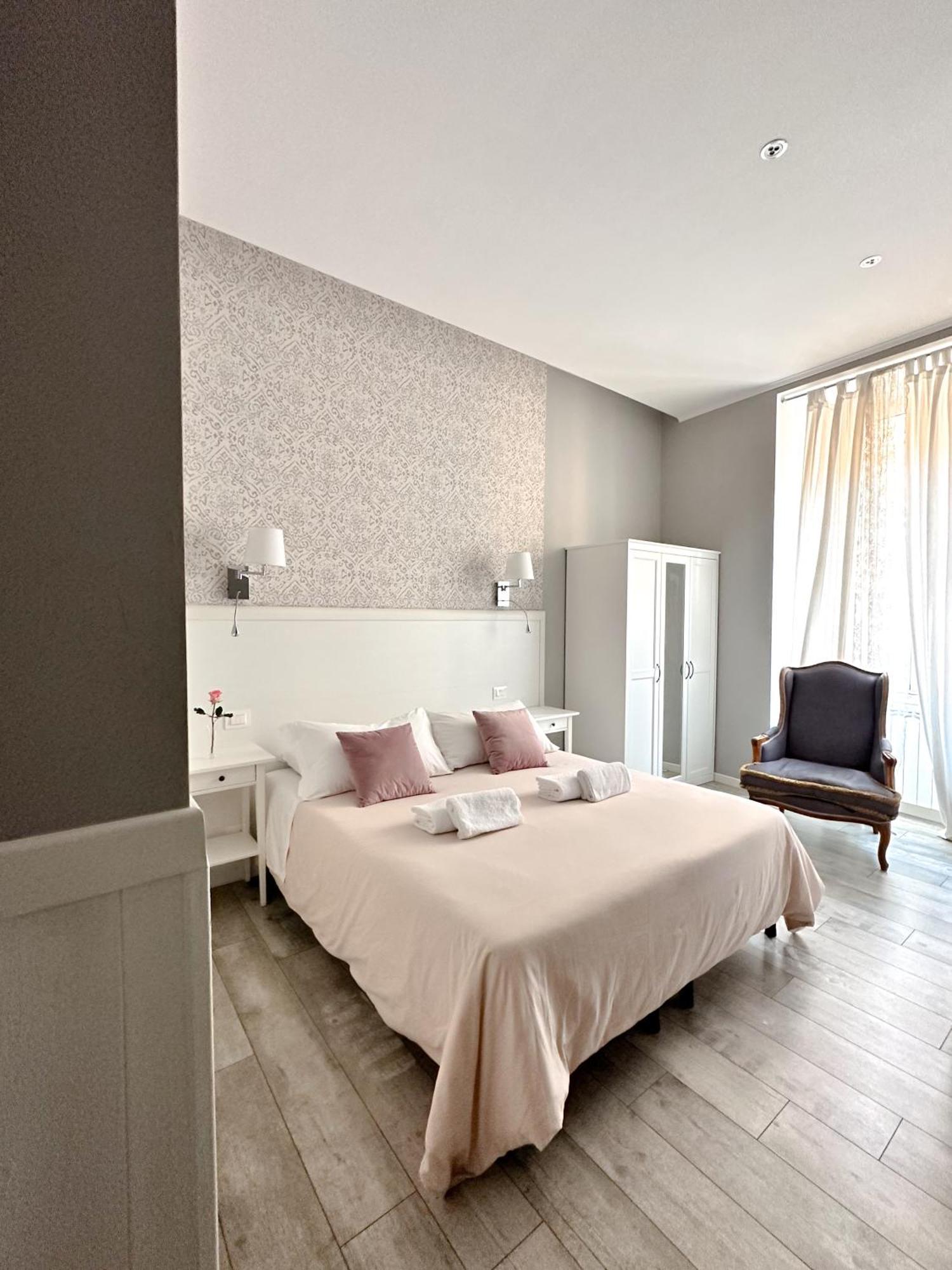 Bed And 2* Roma